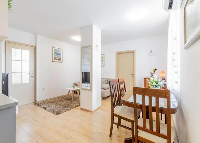Neda Apartamento