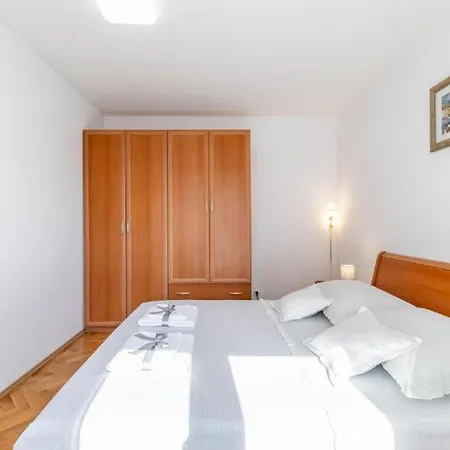 Neda Lägenhet Split